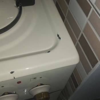 Sıfır Diye Aldığım Fırın Hasarlı Ve Kullanılmış Gibi Teslim Edildi, Çözüm Bekliyorum