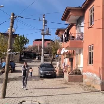 Türk Telekom Direk Düşmek Üzere