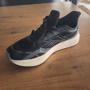 Kısa Sürede Deforme Olan Ayakkabı İçin Olumsuz İnceleme Sonucu Ve Değişim Talebi