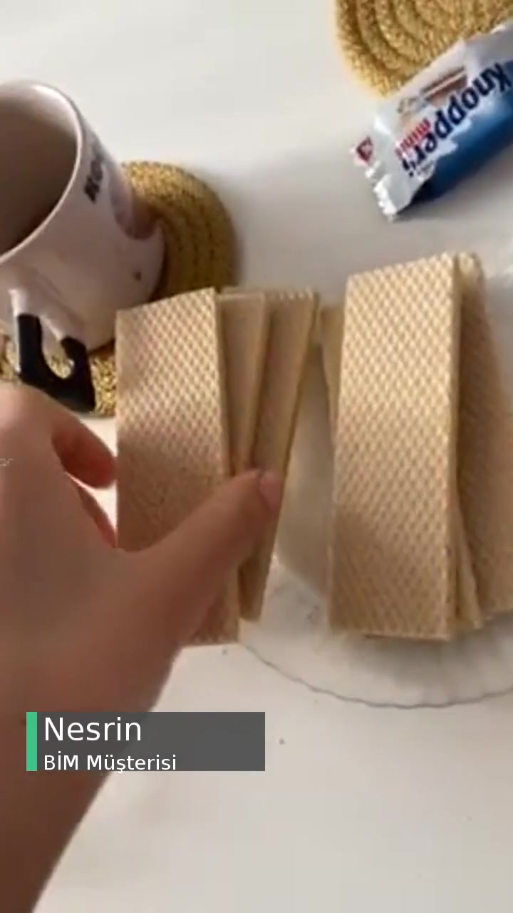 BİM Centro Gofret İçinden Çıkan Garip Şey! videonun kapak resmi