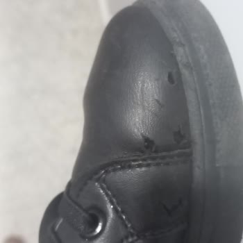 Kısa Sürede Deforme Olan Bot İçin FLO’dan İade Veya Değişim Talebi