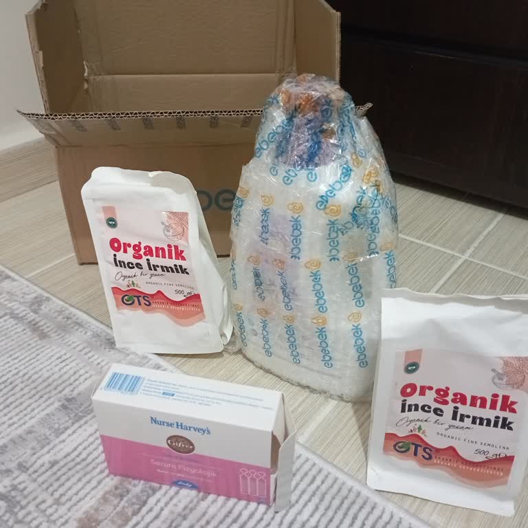 Ebebek'ten Gıda Ve Kimyasal Ürünlerin Aynı Kutuda Gönderilmesi Nedeniyle Güvenlik Endişesi!