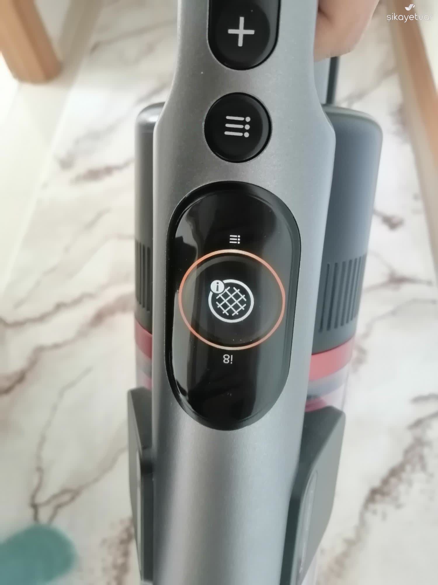 PHILIPS Ev Aletleri Philips Aqua Plus 8000 Dikey Süpürge: 1 Ayda