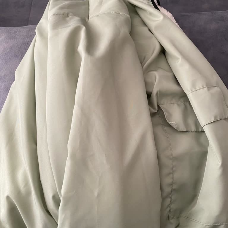 Bylondon Butik Aldığım Montun Sahte Çıkması Ve İade Talebimin Reddedilmesi Mağduriyet Yarattı