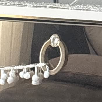 İstikbal Mobilya'da Kısa Sürede Paslanan Kulplar Ve Deforme Olan Koltuk Ayakları Nedeniyle Ücretsiz Parça Değişimi Talebi