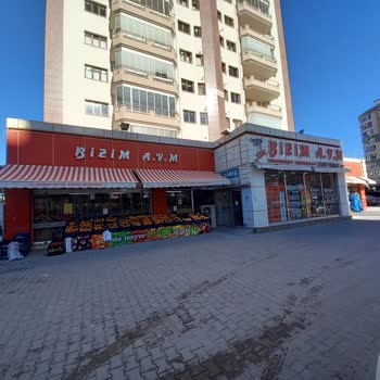 Bizim AVM | Niğde Ekmeğin İçinden Tahta Parçası Çıktı