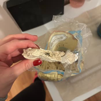 Son Kullanma Tarihi Geçmemiş Üründe Küf Ve İade Sorunu