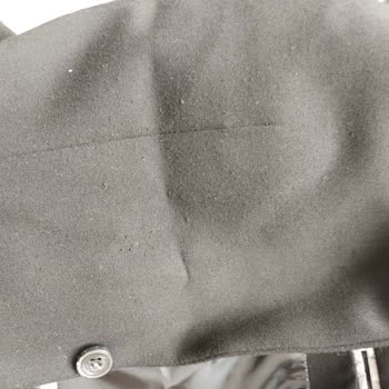 İlk Kullanımda Tüylenen Takım Elbise Ve Çözülmeyen İade Sorunu