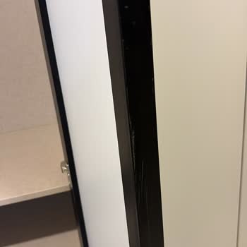 Naturaldecor’dan Kusurlu Ve Çizik Mobilya Teslimatı: Mağduriyetimin Giderilmesini Talep Ediyorum