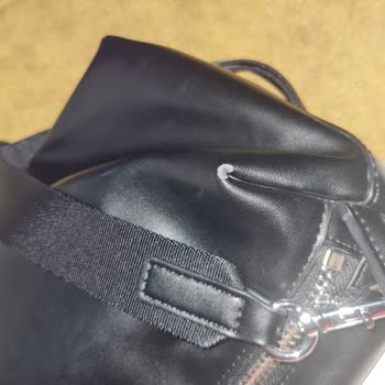 Tommy Jeans Çantada Kısa Sürede Deri Dökülmesi Ve İade Talebi