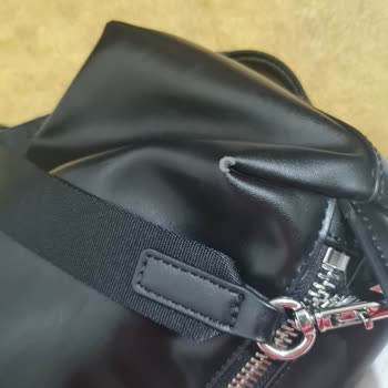 Tommy Jeans Çantada Kısa Sürede Deri Dökülmesi Ve İade Talebi