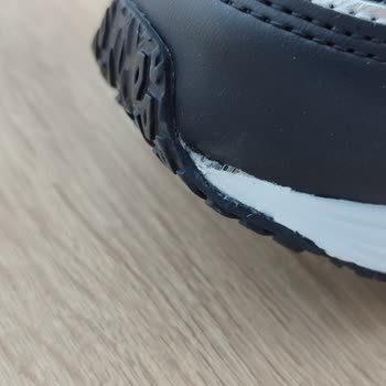 Yeni Alınan Ayakkabının Kısa Sürede Bozulması Ve Müşteri Memnuniyetsizliği