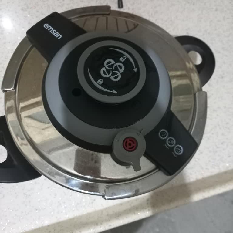 Emsan Düdüklü Tencere Kapağı Açılmıyor, Güvenlik Riski Oluştu!