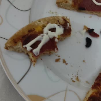 Superfresh Pizza'da Bozuk Ürünle Karşılaşmak Güvenimizi Zedeledi