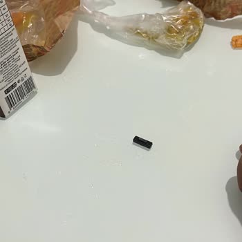 Döner Dürümde Sert Cisim Çıkması Ve Yetersiz Müşteri İlgisi