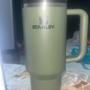 Biriktirdiğim Parayla Aldığım Stanley Termosun Kulpu Kısa Sürede Kırıldı