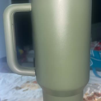 Biriktirdiğim Parayla Aldığım Stanley Termosun Kulpu Kısa Sürede Kırıldı