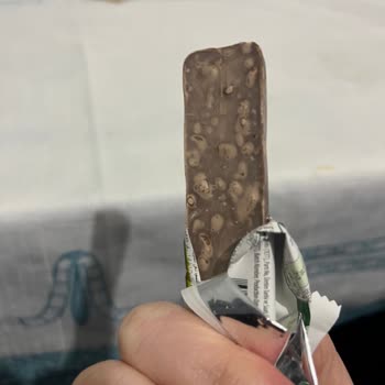 A101'den Aldığım Nestle Çikolata Bozuk Çıktı, Sağlığımız Tehlikede