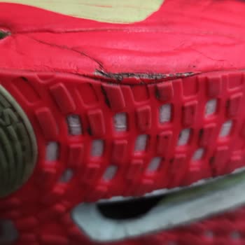 Nike Alphafly 3 Kısa Sürede Ciddi Deformasyon Yaşadı, Çözüm Bekliyorum