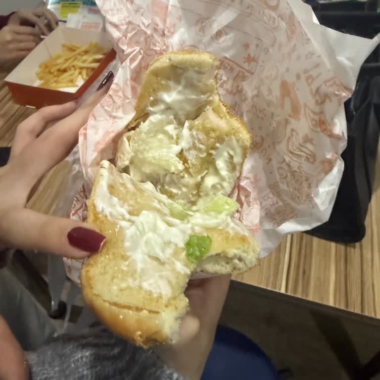 Popeyes Göktürk Şubesinden Eksik Ve Hatalı Ürünlerle Mağdur Edildim