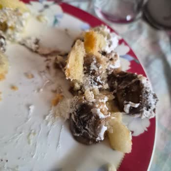 Carrefour’dan Aldığım Pastada Bozuk Muzlar Hayal Kırıklığı Yarattı