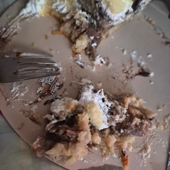 Carrefour’dan Aldığım Pastada Bozuk Muzlar Hayal Kırıklığı Yarattı