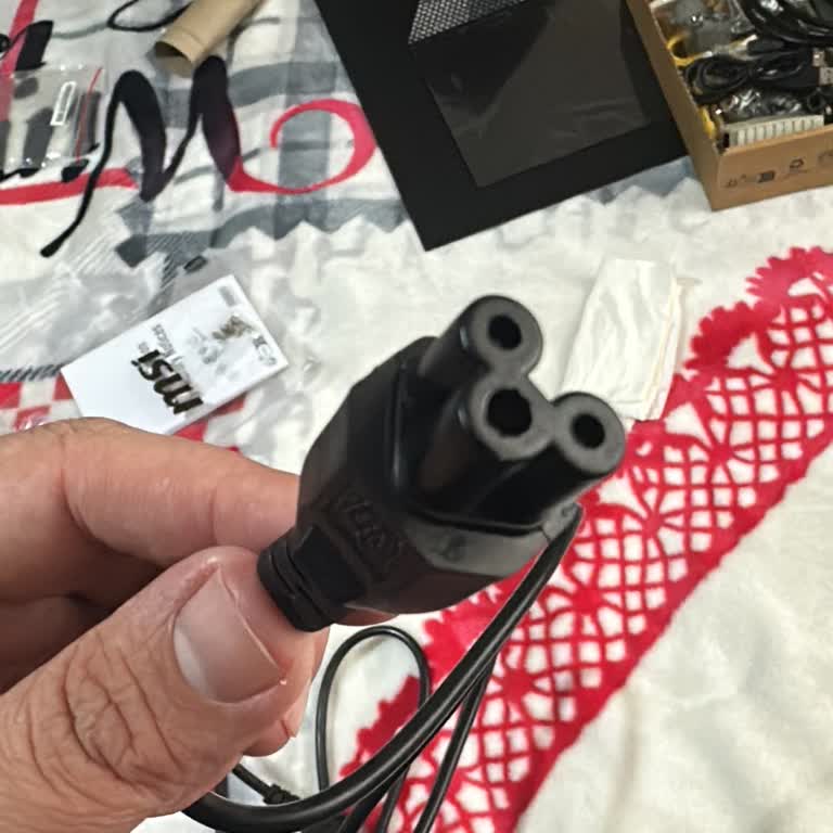 Yanlış Parça Ve Arızalı Ürünle Teslim Edilen Bilgisayar İçin Hızlı Çözüm Bekliyorum