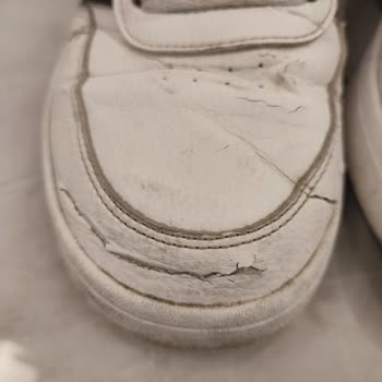 Kısa Sürede Deforme Olan Ayakkabı İçin Adil Çözüm Talebi