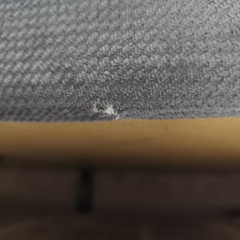 Yeni Aldığım Koltuk Takımında Yırtık Çıktı Mağazanın İlgisiz Tavrı Hayal Kırıklığı Yarattı