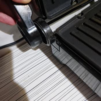 Kısa Sürede Bozulan Kumtel Tost Makinesi Hayal Kırıklığı Yarattı