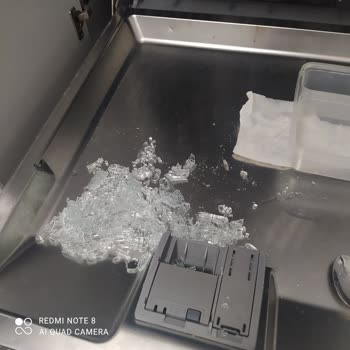 Karaca Tencere Seti Cam Kapakları Makinede Parçalandı