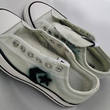 Converse Ayakkabıda İlk Yıkamada Siyah Boya Akması Ve Mağduriyet