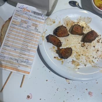 Köfteci Yusuf'ta Çiğ Kuzu Şiş Ve İlgisiz Hizmetle Yaşadığımız Hayal Kırıklığı