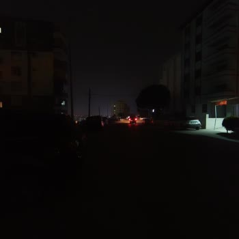 Bir Aydır Karanlıkta Kalan Mahallede Güvenlik Riski Ve Çözüm Bekleyişi