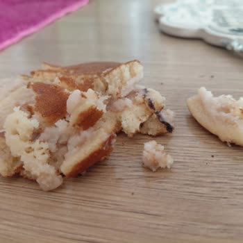 Eti Süt Burgerden Böcek Çıkmıştır