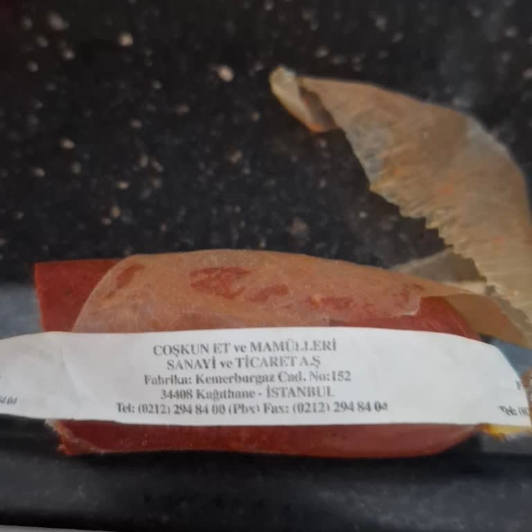 Coşkun Parmak Sucukta Kalite Düşüşü Ve Sağlık Riski: Kemik Ve Kıkırdak Parçaları Sorunu