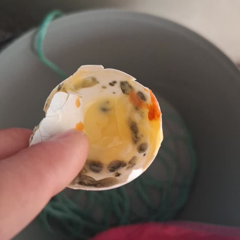 Irmaklar Market’ten Alınan Yumurtalarda Bozuk Ve Sağlıksız Ürün Endişesi