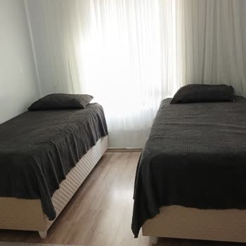 Bambi Yatak Mağaza Sahibinin Hakaretleri