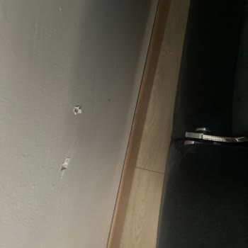 Sürekli Vida Sorunu Ve Kalıcı Çözüm Eksikliği: Valencia Koltuk Takımında Bitmeyen Mağduriyet