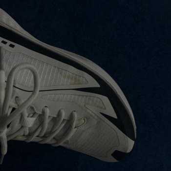 Bir Kez Giyilen Ayakkabıda Sarı Leke Şoku Ve Reddedilen Talep