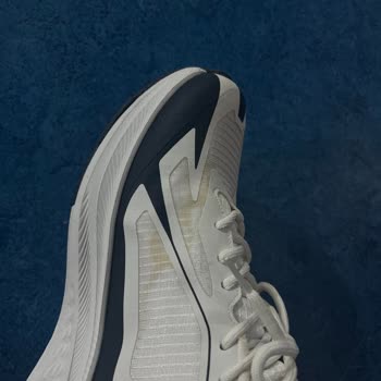 Bir Kez Giyilen Ayakkabıda Sarı Leke Şoku Ve Reddedilen Talep