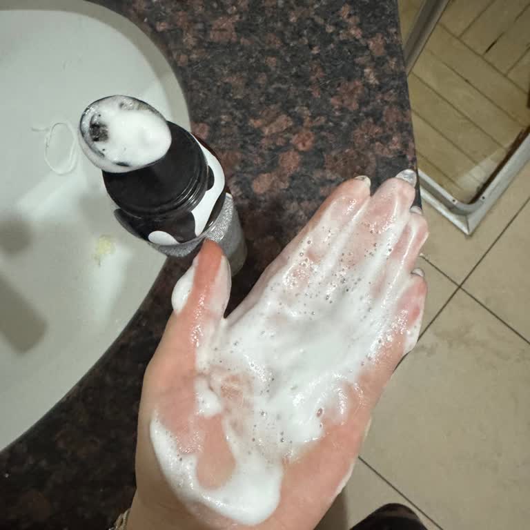 Morfose Saç Köpüğü Köpürmüyor, Sıvı Şeklinde Çıkıyor!