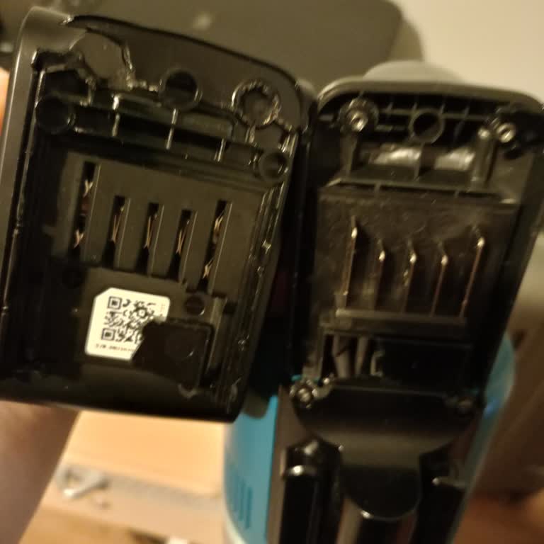 Philips Dikey Süpürgede Garanti Süresinde Batarya Kırılması Ve Çözüm Beklentisi