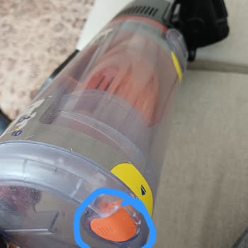 Philips Şarjlı Süpürge Hazne Düğmesi Sorunu Ve Garanti Mağduriyeti