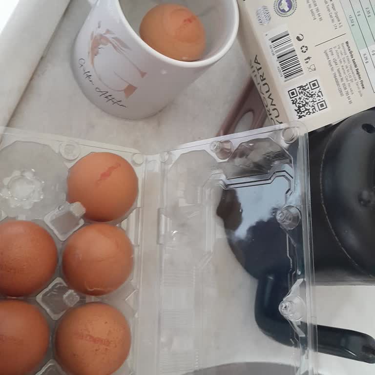 Yemeksepeti Marketten Bayat Ve Son Kullanma Tarihi Yaklaşmış Yumurta Mağduriyeti