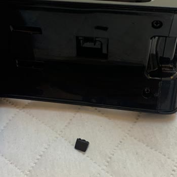 Fakir Süpürge Klipsi İki Kez Kırıldı, Ücretsiz Parça Değişimi İstiyorum