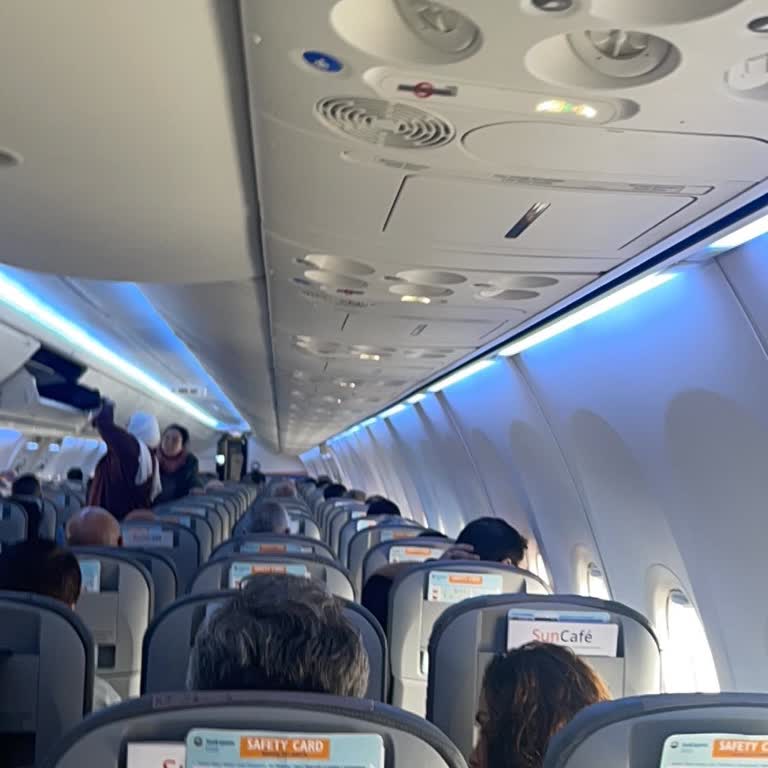 Uçuşta Uzun Gecikme Ve Yolculara İlgisizlik