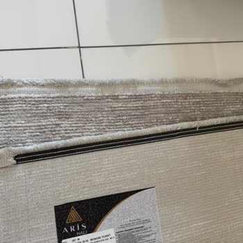 Aris Halı Halıların Yamuk Dokunduğunu Fark Ettim