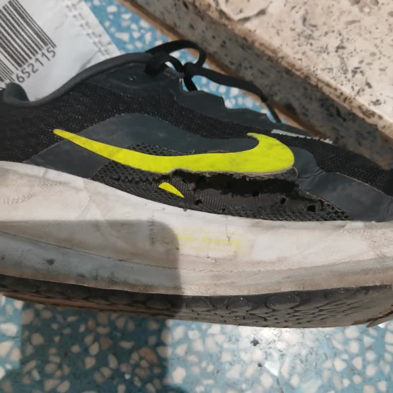Aldığım Nike Ayakkabının Yırtılması ve Mağazada Çözüm Bulunamaması