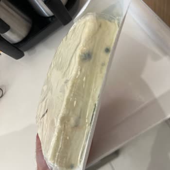 Bozuk Peynir İçin Fiş Olmadan İade Ve Değişim Yapılmaması Mağduriyet Yarattı